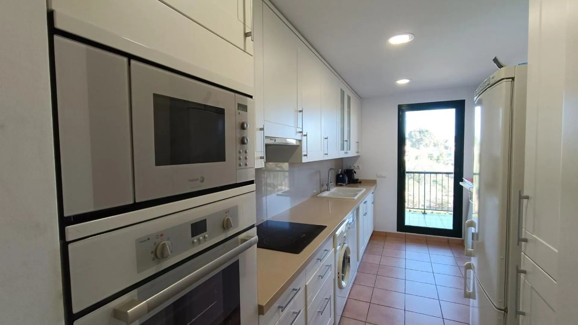 Apartamento Con Solarium En Marina Sant Jordi Calafat