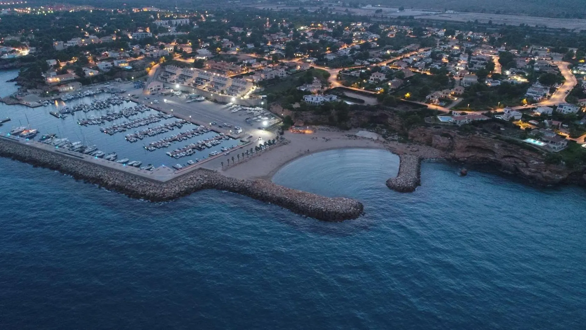 Apartamento Con Solarium En Marina Sant Jordi Calafat